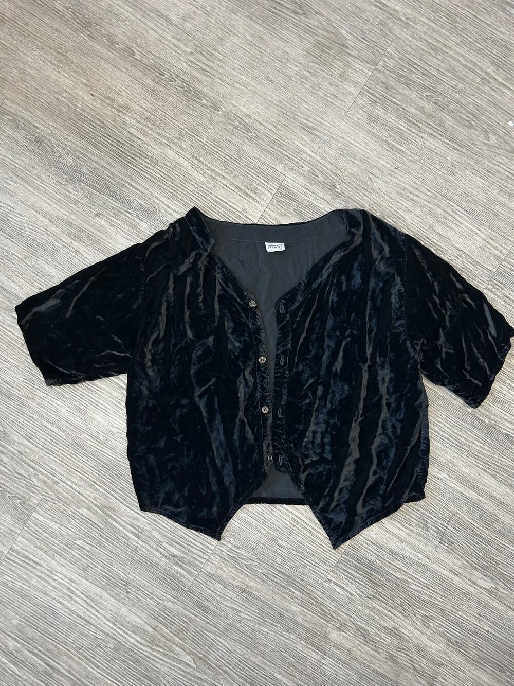Vintage CP Shade Crushed Velvet Top Womens Short Sleeve Button Up Black Cardigan